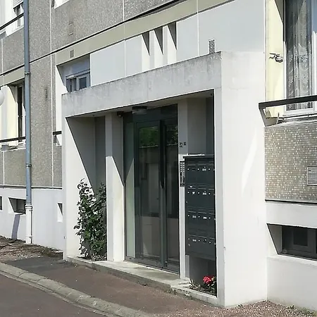 Joli Residentiel A Apartment