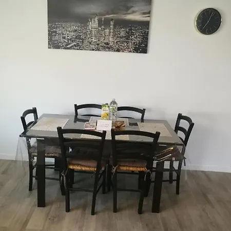Joli Residentiel A