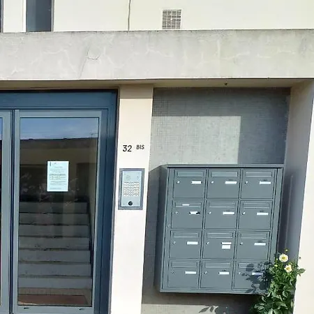 Joli Residentiel A Apartment